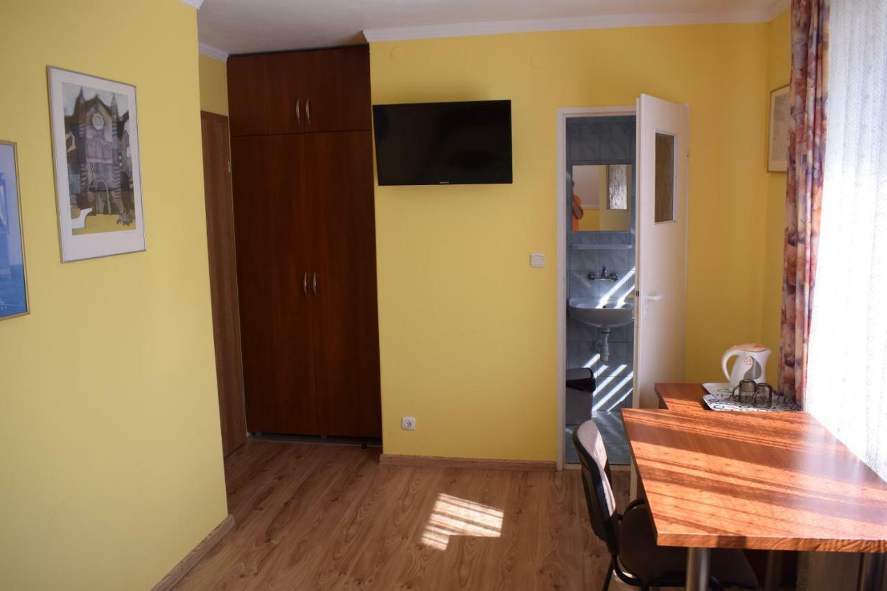 Dom Wczasowy Janina Mikoszewo Exterior foto